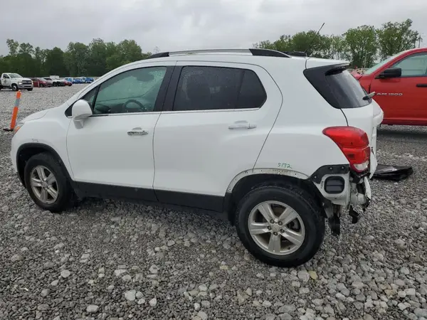 KL7CJPSB8KB893749 2019 CHEVROLET TRAX - Image 2