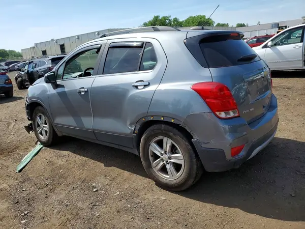 KL7CJPSB8KB895159 2019 CHEVROLET TRAX - Image 2
