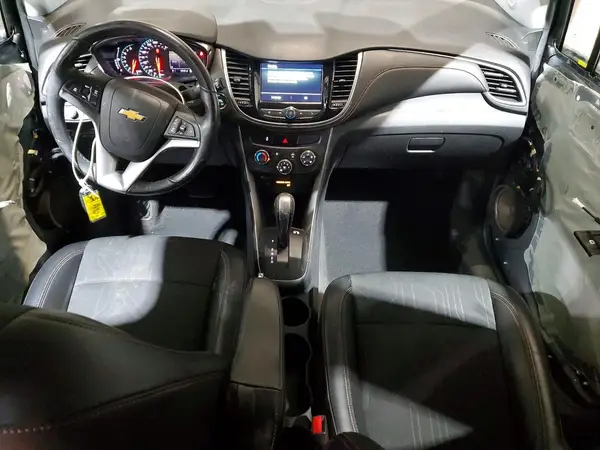KL7CJPSB8KB895355 2019 CHEVROLET TRAX - Image 8