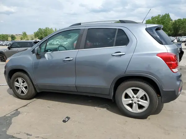 KL7CJPSB8KB900201 2019 CHEVROLET TRAX - Image 2