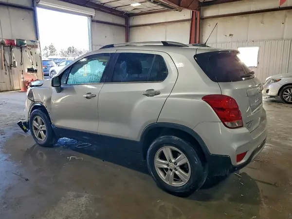 KL7CJPSB8KB908329 2019 CHEVROLET TRAX - Image 2