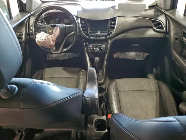 KL7CJPSB8KB908329 2019 CHEVROLET TRAX - Image 8