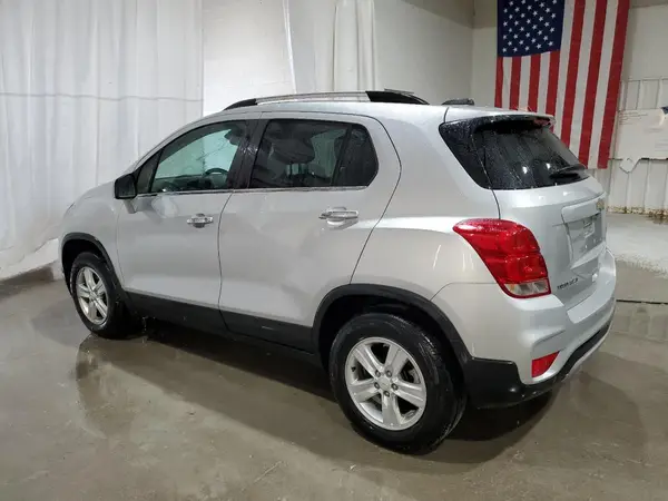 KL7CJPSB8KB932596 2019 CHEVROLET TRAX - Image 2
