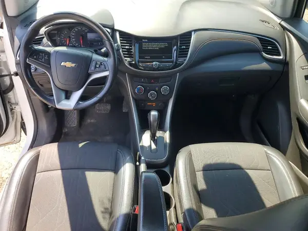 KL7CJPSB8KB932842 2019 CHEVROLET TRAX - Image 8