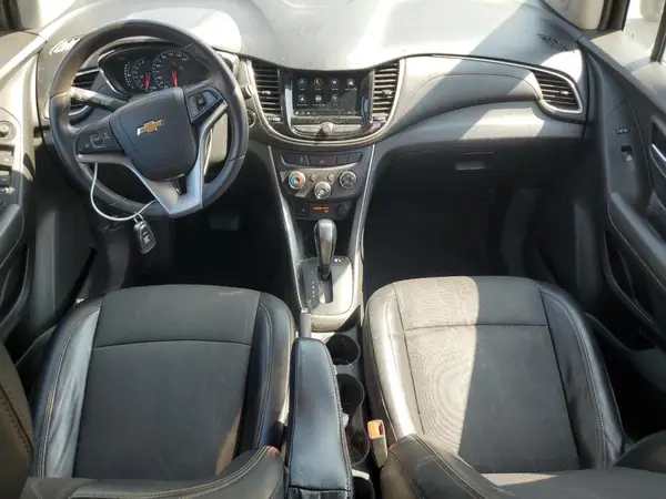 KL7CJPSB8KB953657 2019 CHEVROLET TRAX - Image 8