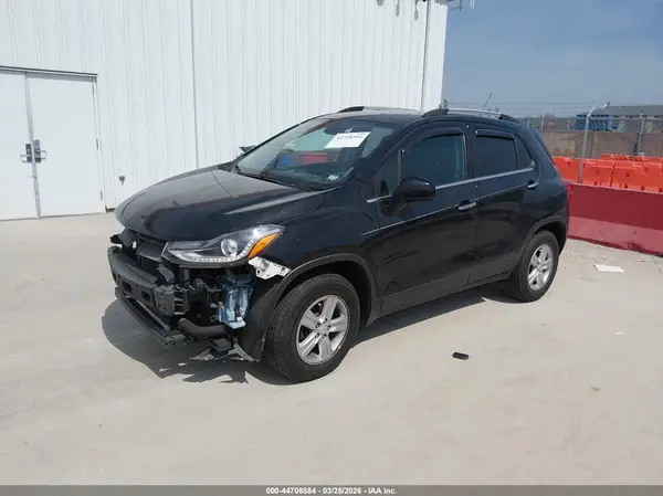 KL7CJPSB8LB026496 2020 CHEVROLET TRAX - Image 2