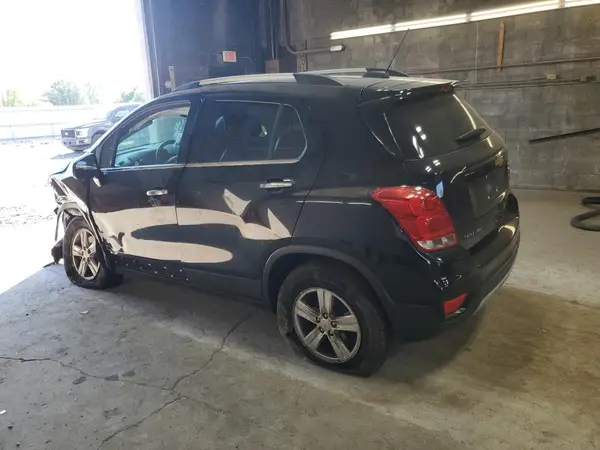 KL7CJPSB8LB034159 2020 CHEVROLET TRAX - Image 2