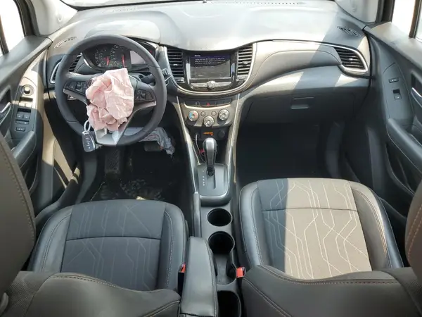 KL7CJPSB8LB038311 2020 CHEVROLET TRAX - Image 8