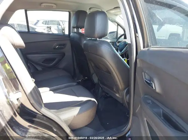 KL7CJPSB8LB038616 2020 CHEVROLET TRAX - Image 8