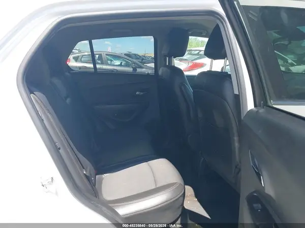 KL7CJPSB8LB038728 2020 CHEVROLET TRAX - Image 8