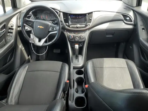 KL7CJPSB8LB055688 2020 CHEVROLET TRAX - Image 8