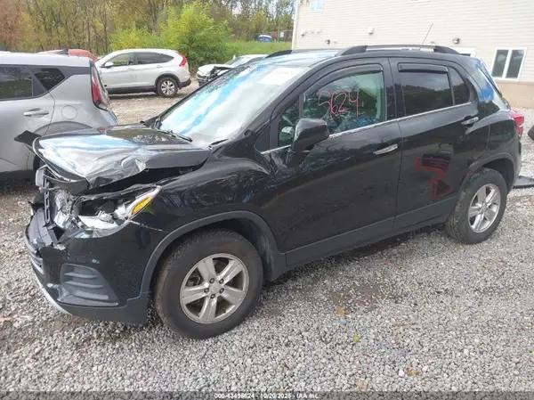 KL7CJPSB8LB059451 2020 CHEVROLET TRAX - Image 2