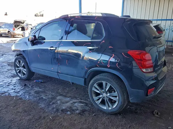 KL7CJPSB8LB083538 2020 CHEVROLET TRAX - Image 2