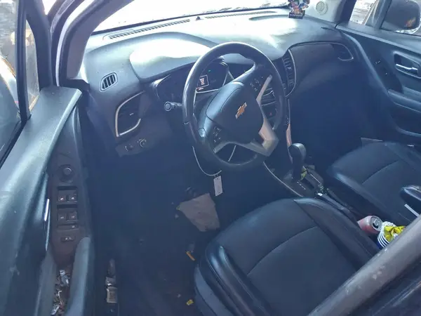 KL7CJPSB8LB083538 2020 CHEVROLET TRAX - Image 8
