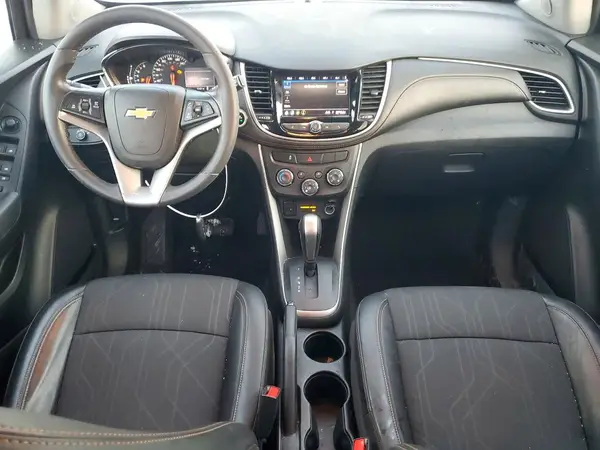 KL7CJPSB8LB084415 2020 CHEVROLET TRAX - Image 8
