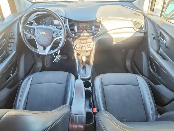 KL7CJPSB8LB087704 2020 CHEVROLET TRAX - Image 8