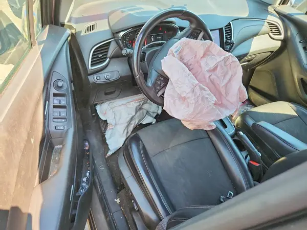 KL7CJPSB8LB333019 2020 CHEVROLET TRAX - Image 8
