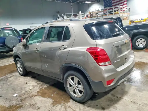 KL7CJPSB8LB334297 2020 CHEVROLET TRAX - Image 2