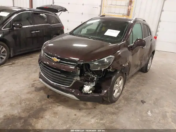 KL7CJPSB8LB346885 2020 CHEVROLET TRAX - Image 2