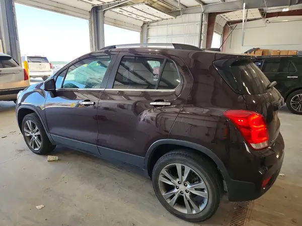 KL7CJPSB8LB350127 2020 CHEVROLET TRAX - Image 2
