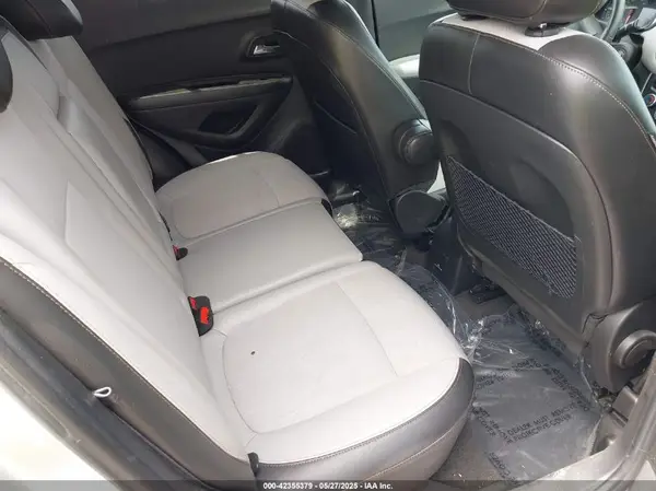 KL7CJPSB8MB305061 2021 CHEVROLET TRAX - Image 8