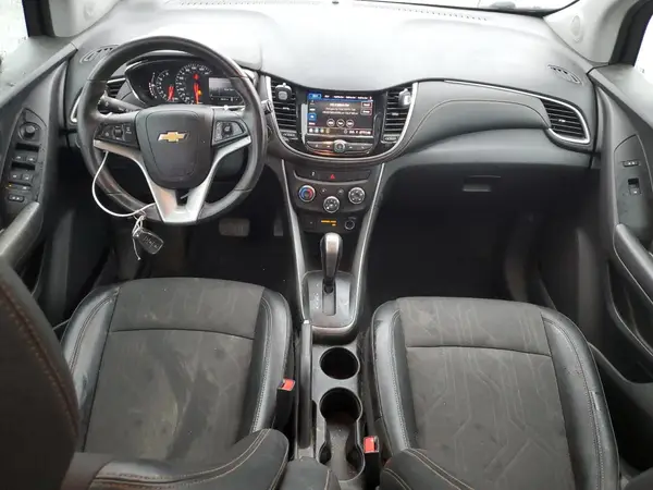 KL7CJPSB8MB309563 2021 CHEVROLET TRAX - Image 8