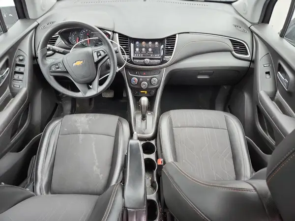 KL7CJPSB8MB309823 2021 CHEVROLET TRAX - Image 8