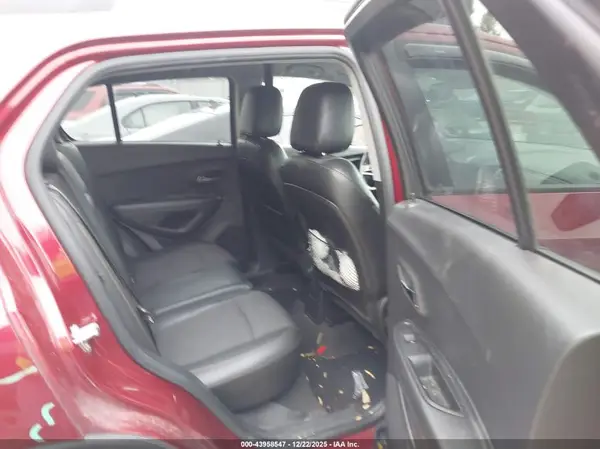 KL7CJPSB8MB317534 2021 CHEVROLET TRAX - Image 8