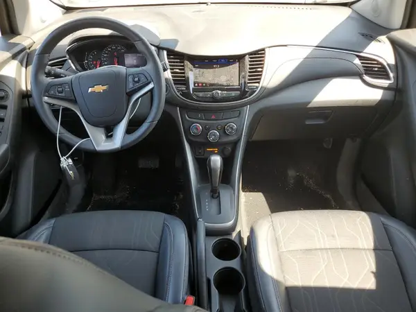 KL7CJPSB8MB320904 2021 CHEVROLET TRAX - Image 8