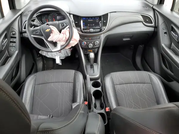 KL7CJPSB8MB335466 2021 CHEVROLET TRAX - Image 8