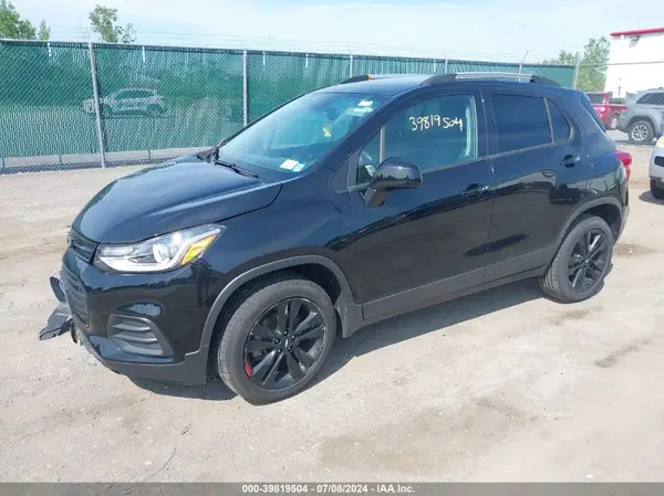 KL7CJPSB8MB340022 2021 CHEVROLET TRAX - Image 2