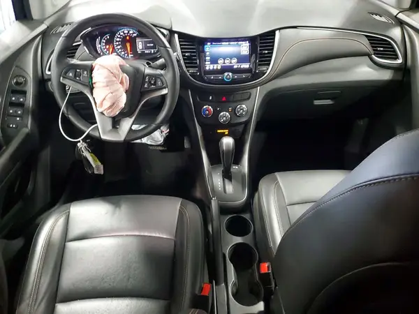 KL7CJPSB8MB345561 2021 CHEVROLET TRAX - Image 8