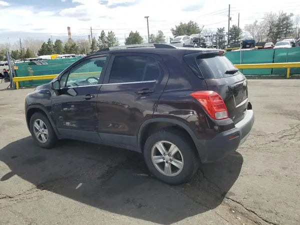 KL7CJPSB9GB563268 2016 CHEVROLET TRAX - Image 2