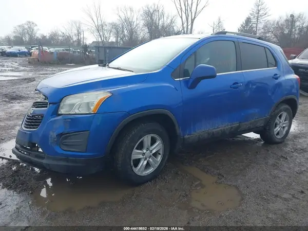 KL7CJPSB9GB595251 2016 CHEVROLET TRAX - Image 2