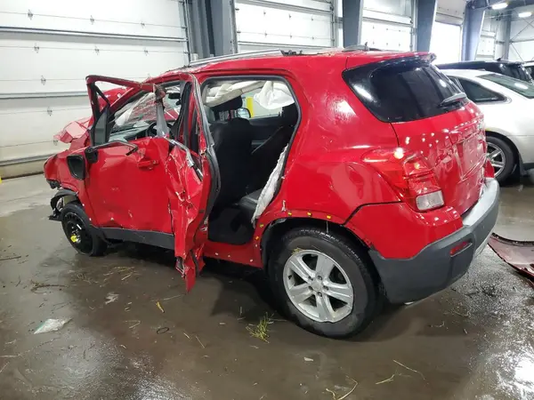 KL7CJPSB9GB628720 2016 CHEVROLET TRAX - Image 2