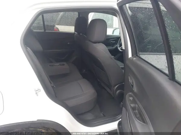 KL7CJPSB9GB629317 2016 CHEVROLET TRAX - Image 8