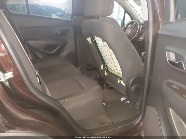 KL7CJPSB9GB629964 2016 CHEVROLET TRAX - Image 8