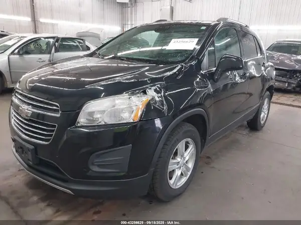 KL7CJPSB9GB660115 2016 CHEVROLET TRAX - Image 2