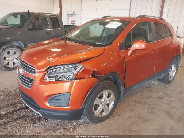 KL7CJPSB9GB700015 2016 CHEVROLET TRAX - Image 2