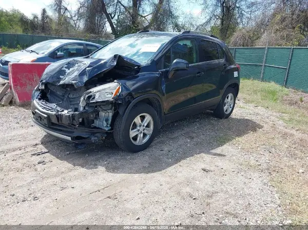 KL7CJPSB9GB715758 2016 CHEVROLET TRAX - Image 2