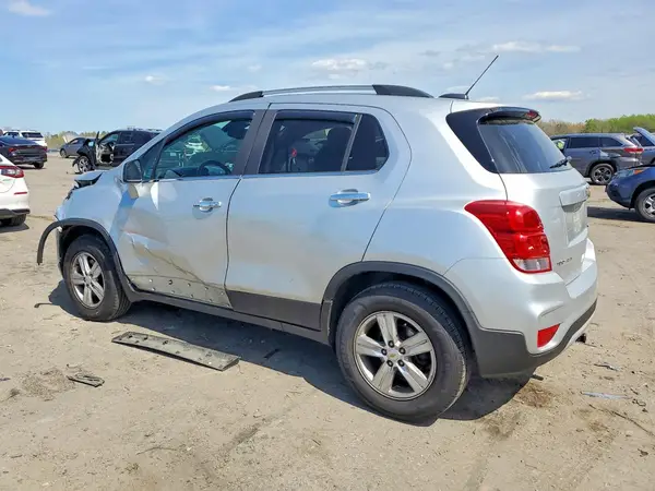 KL7CJPSB9HB133225 2017 CHEVROLET TRAX - Image 2