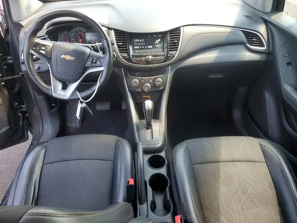 KL7CJPSB9HB203855 2017 CHEVROLET TRAX - Image 8