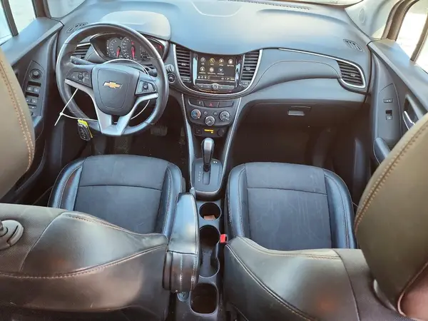 KL7CJPSB9JB542637 2018 CHEVROLET TRAX - Image 8