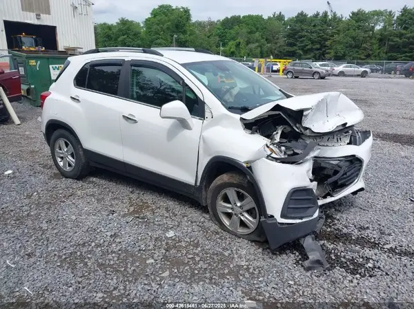 KL7CJPSB9JB577596 2018 CHEVROLET TRAX - Image 1