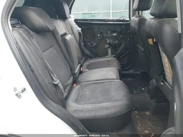 KL7CJPSB9JB649591 2018 CHEVROLET TRAX - Image 8