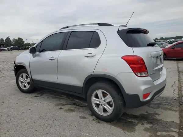 KL7CJPSB9JB651485 2018 CHEVROLET TRAX - Image 2