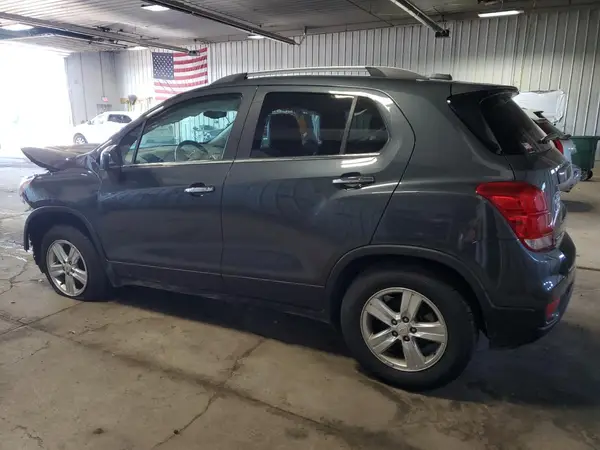 KL7CJPSB9JB669212 2018 CHEVROLET TRAX - Image 2