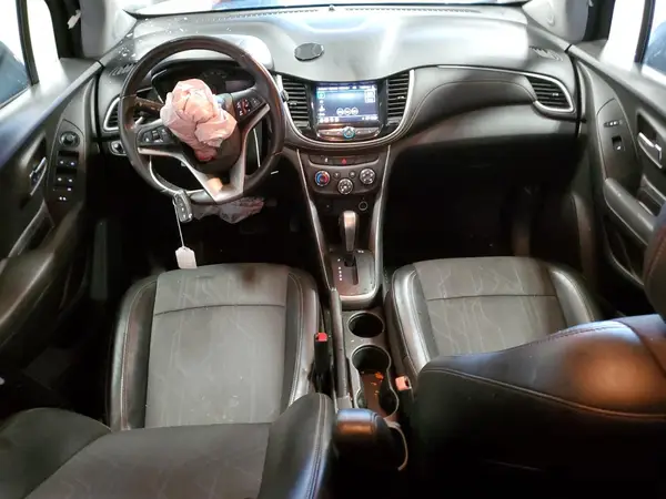 KL7CJPSB9JB669212 2018 CHEVROLET TRAX - Image 8