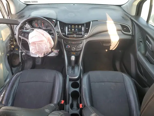 KL7CJPSB9JB699374 2018 CHEVROLET TRAX - Image 8