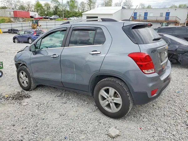 KL7CJPSB9KB768565 2019 CHEVROLET TRAX - Image 2